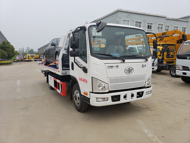 北京牌的 藍牌解放清障車