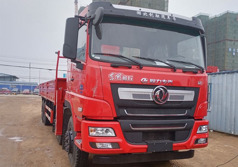 東風暢行D7前四后八隨車吊新品上市