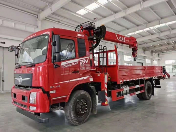 東風暢行D3V單橋隨車吊