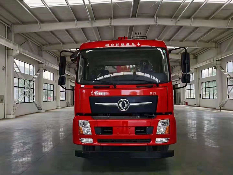 東風暢行D3V單橋隨車吊