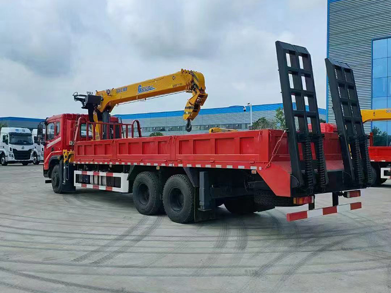 東風(fēng)DV5后八輪隨車吊