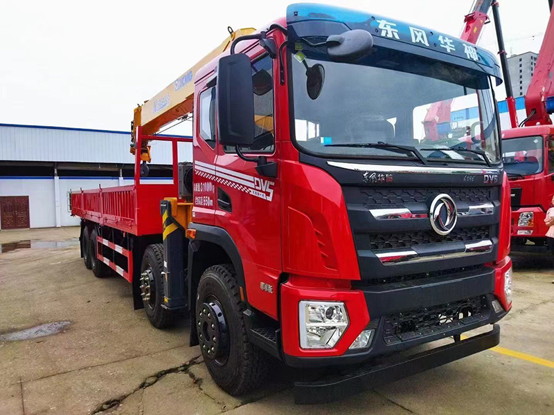 東風(fēng)DV5前四后八隨車(chē)吊