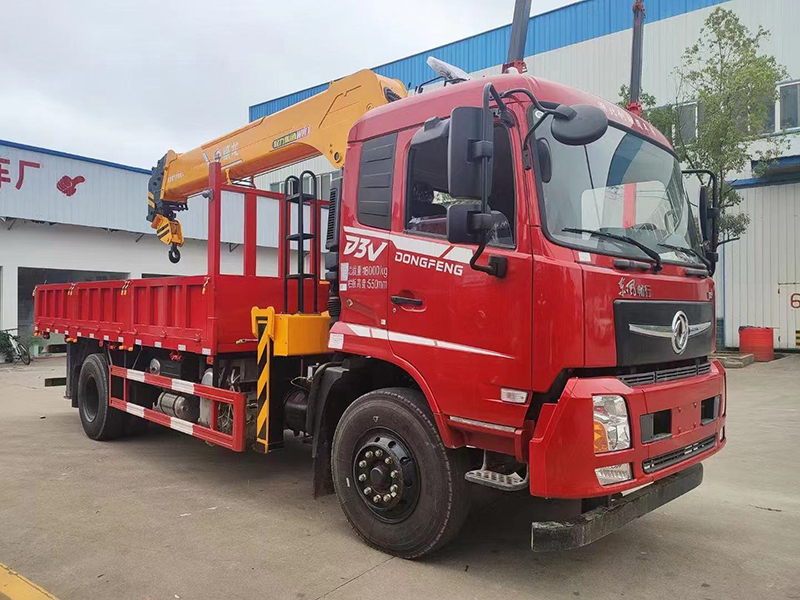 東風專底D3V單橋隨車吊