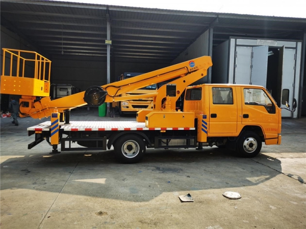 18S江鈴雙排高空作業(yè)車