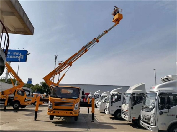 江鈴22米高空作業(yè)車