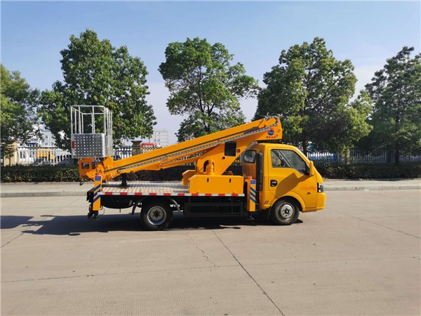 東風(fēng)涂逸20米高空作業(yè)車