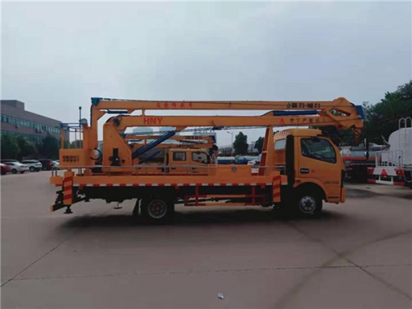 東風18米高空作業車