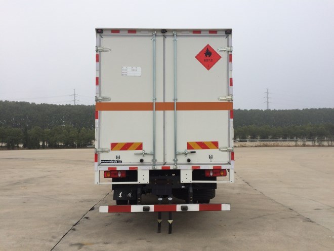 天錦6.6米(9.9噸)氣體廂式車